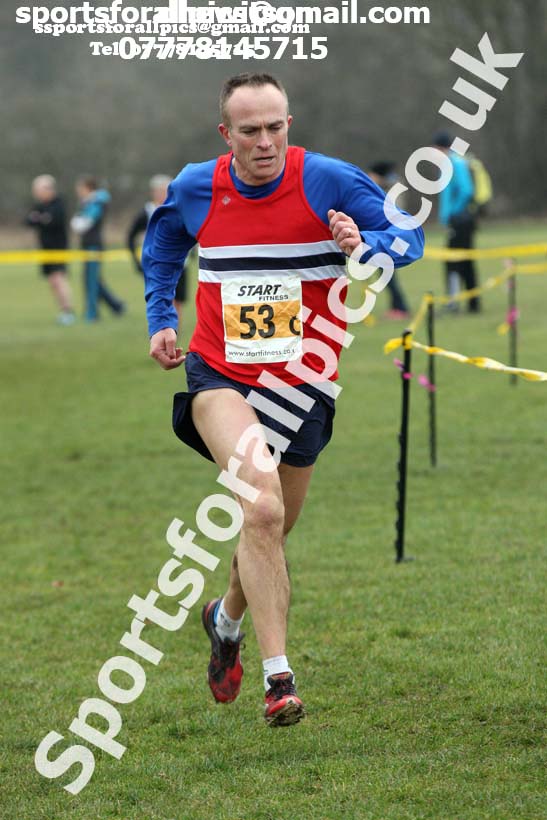 Veteran mens 2018 Durham Cathedral Cross Country Relays. Photo:  David T. Hewitson/Sports for All Pics